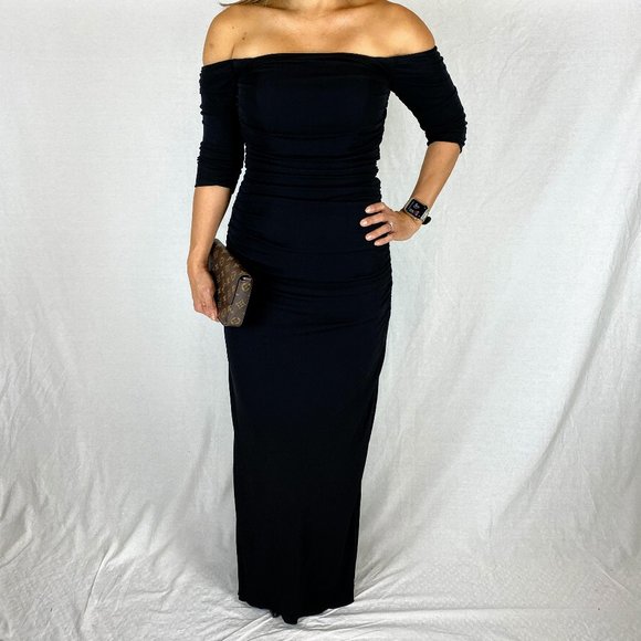 Badgley Mischka Dresses & Skirts - Badgley Mischka Black Belle of the Ball Gown $595